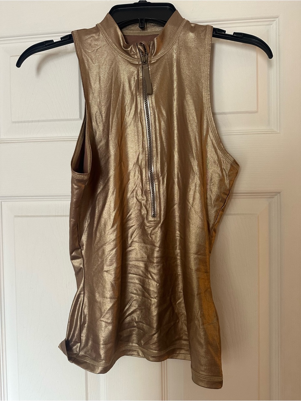 K Crew Metallic Gold Sleeveless Zip-Front Women’s rash guard